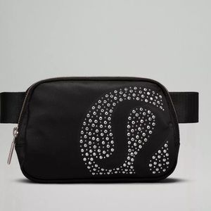Brand new Lululemon large everywhere belt bag
